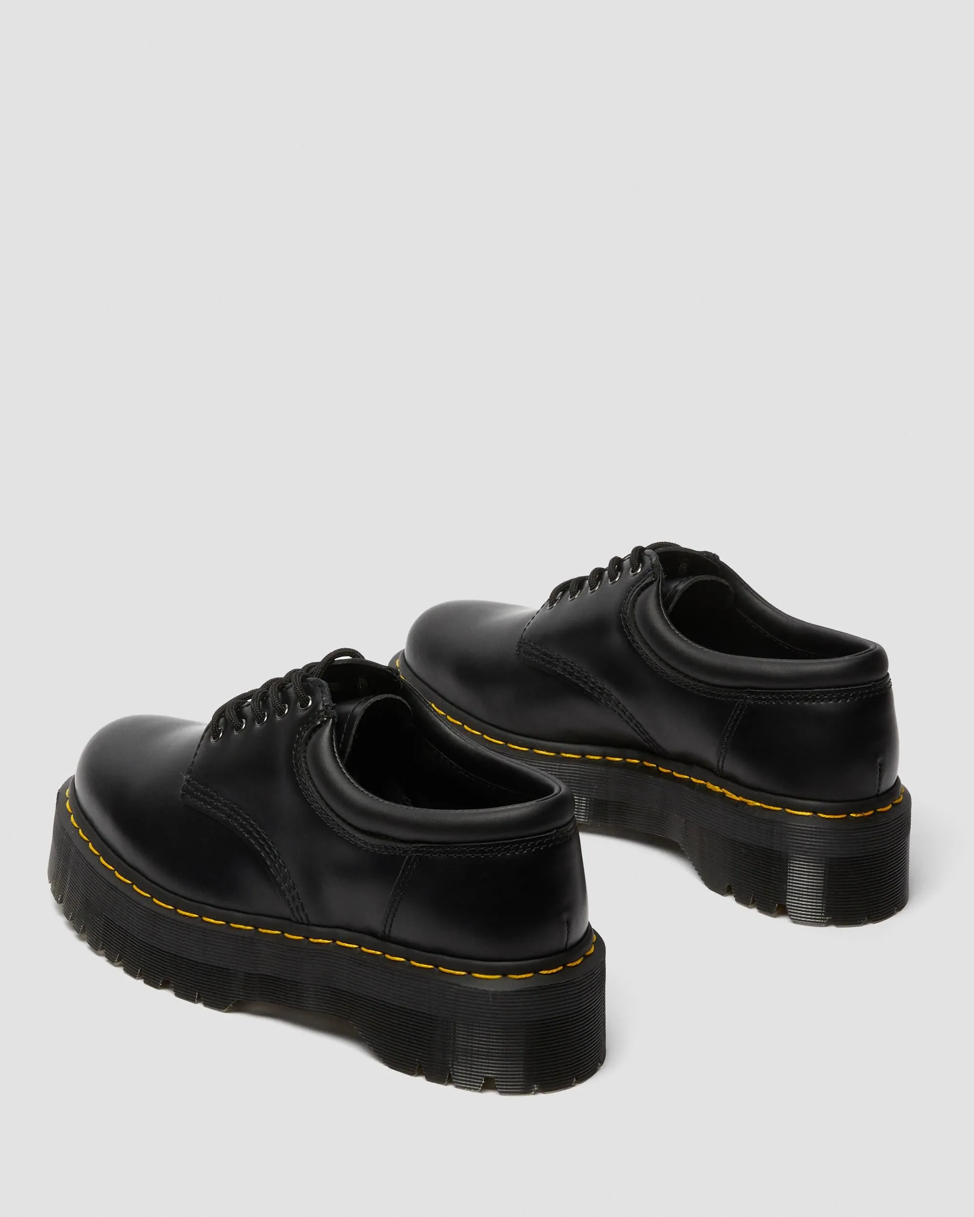 8053 Casual leather platform shoes Dr. Martens