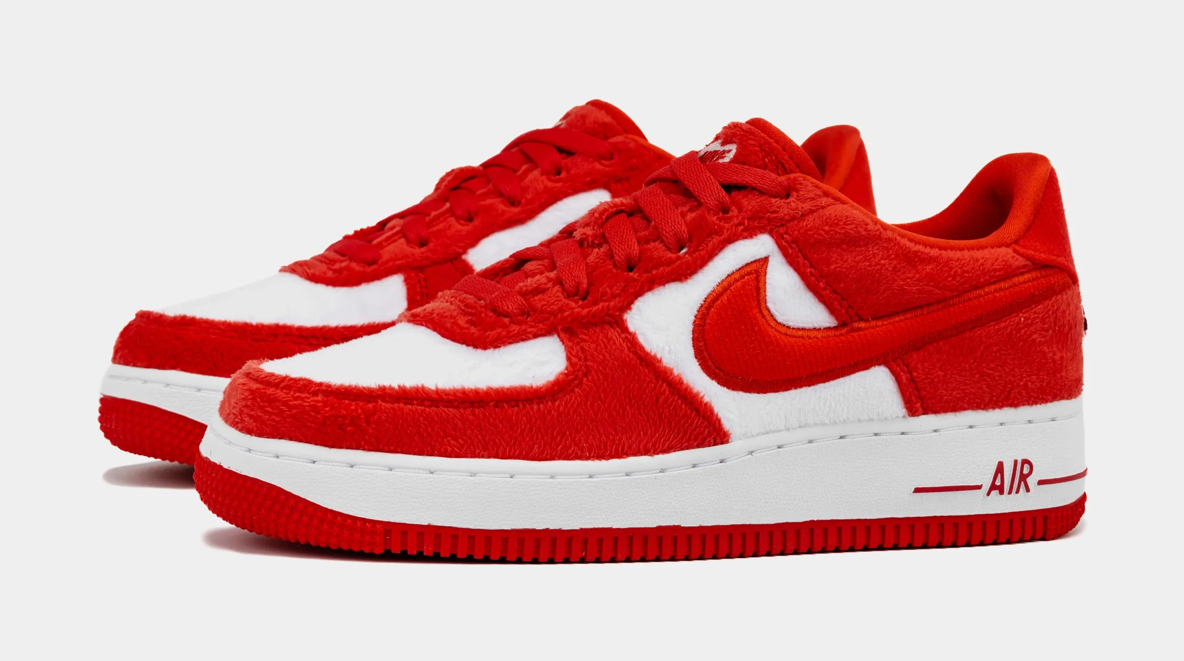 Air Force 1 Low Valentines Day Fleece Grade School Lifestyle Shoes (Fire Red/White/Pink Foam/Light Crimson)