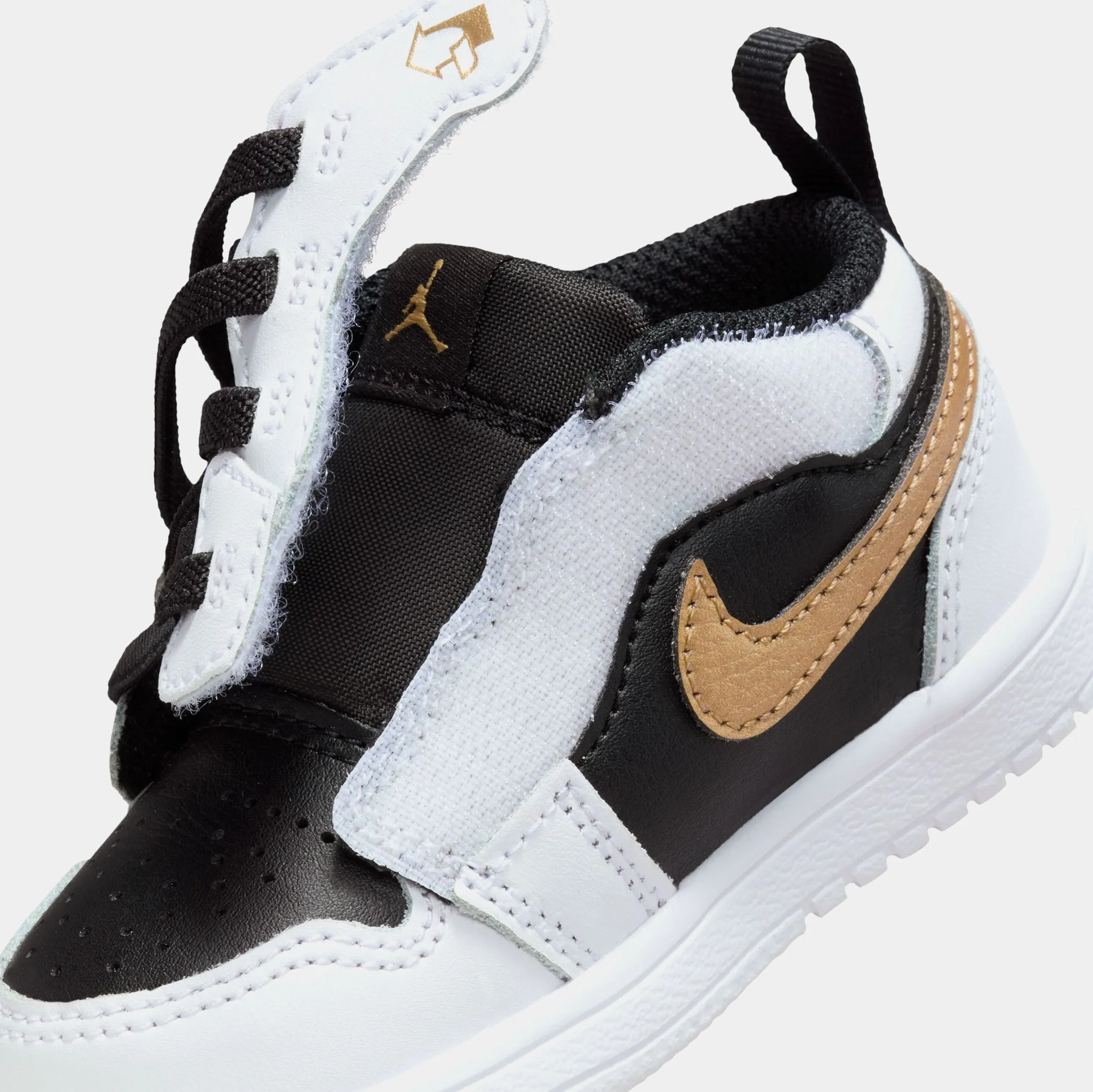 Air Jordan 1 Low Alt Infant Toddler Lifestyle Shoes (White/Black/Metallic Gold)