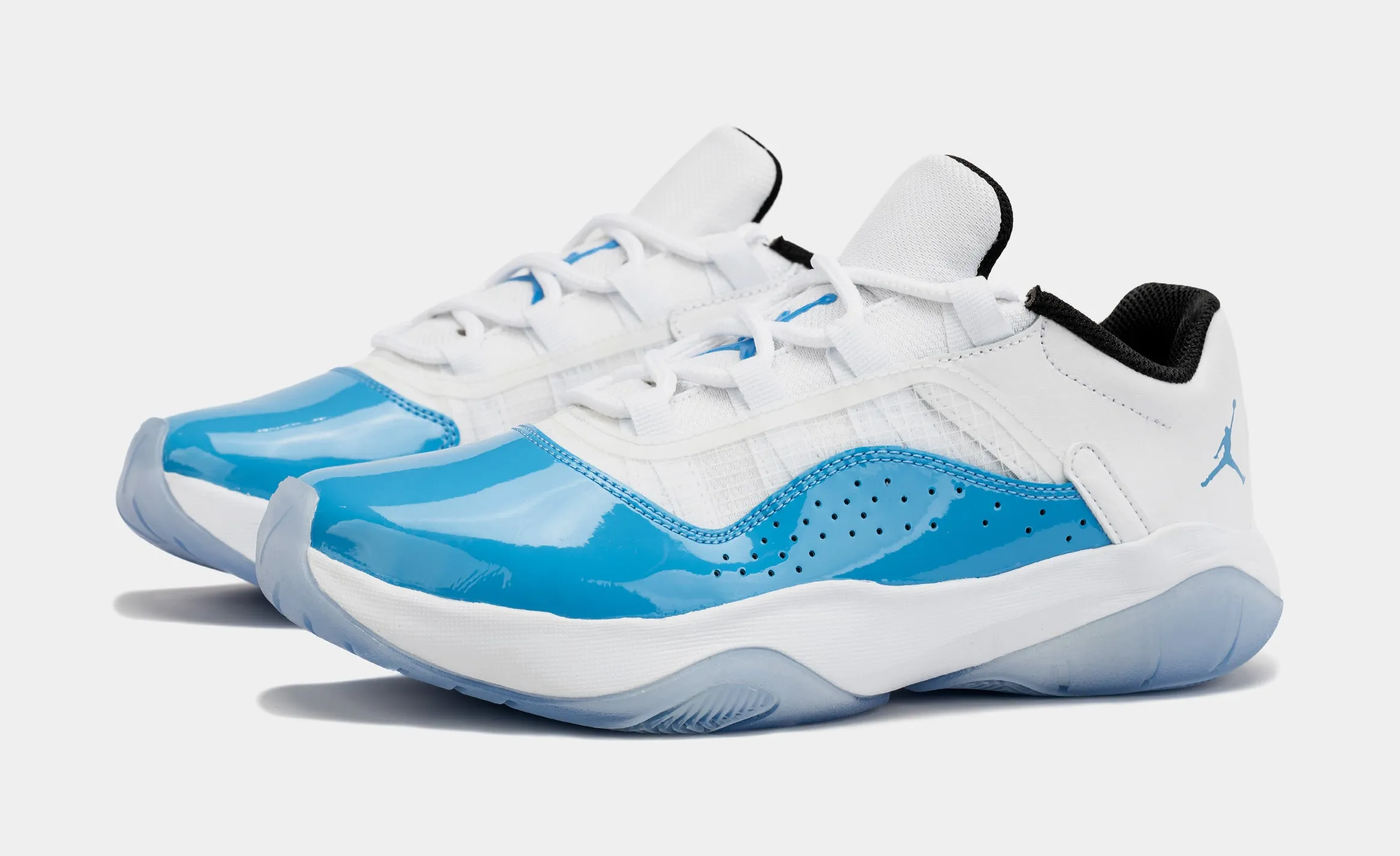 Air Jordan 11 CMFT Low Grade School Lifestyle Shoes (Blue/White)