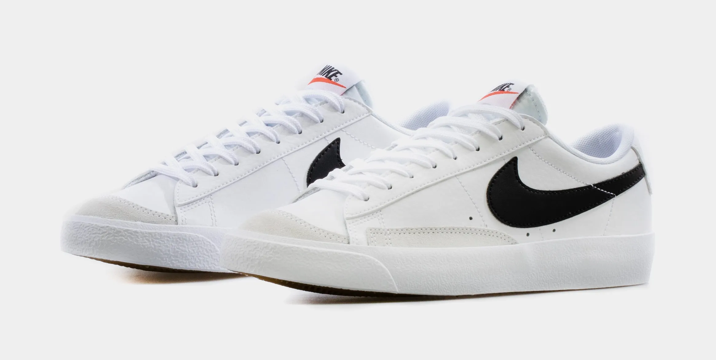 Blazer Low 77 Grade School Lifestyle Shoes (White)